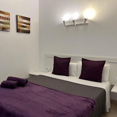 Apartahotel Baldiri Sant Boi de Llobregat Bagian luar foto