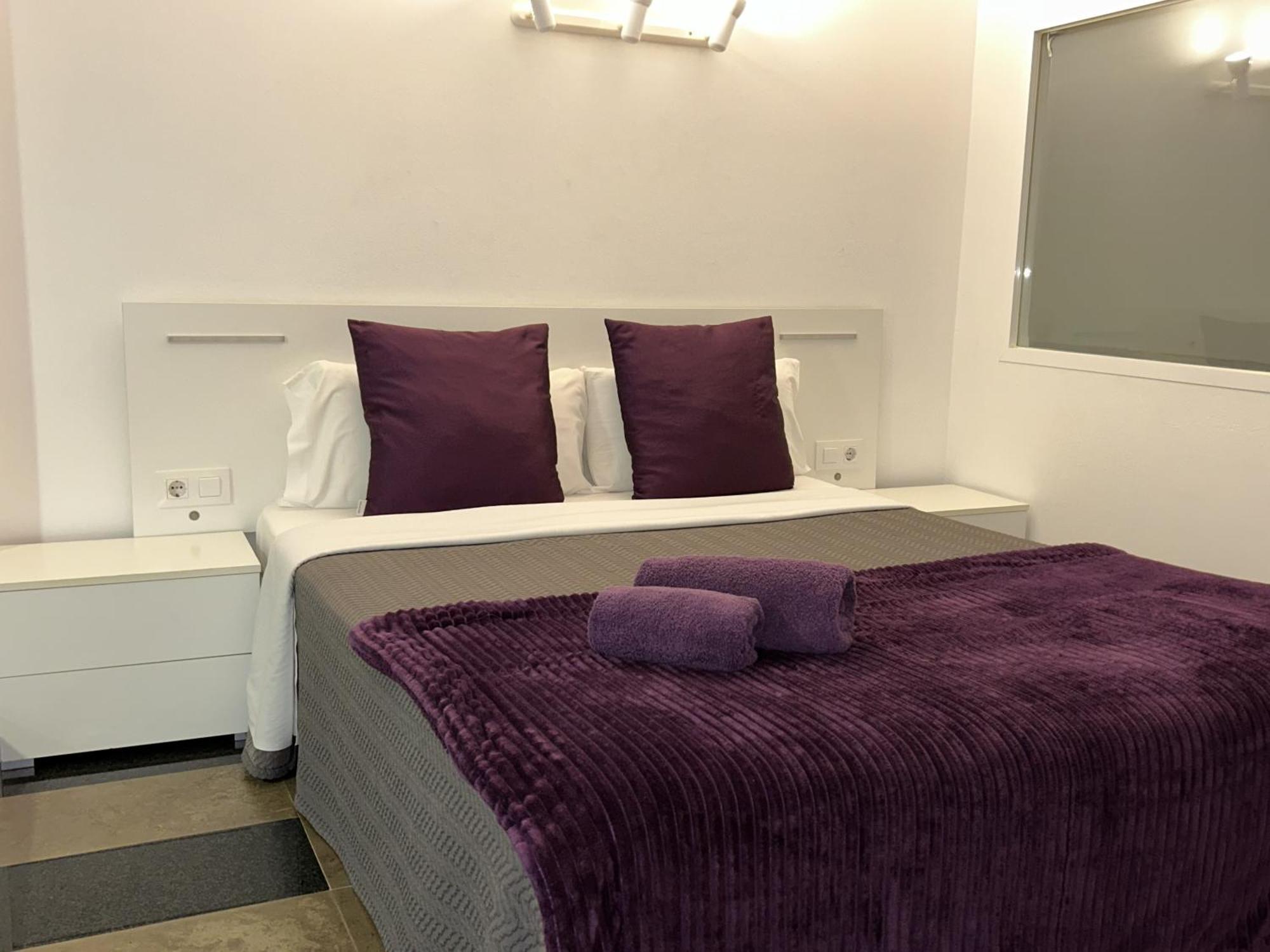 Apartahotel Baldiri Sant Boi de Llobregat Bagian luar foto