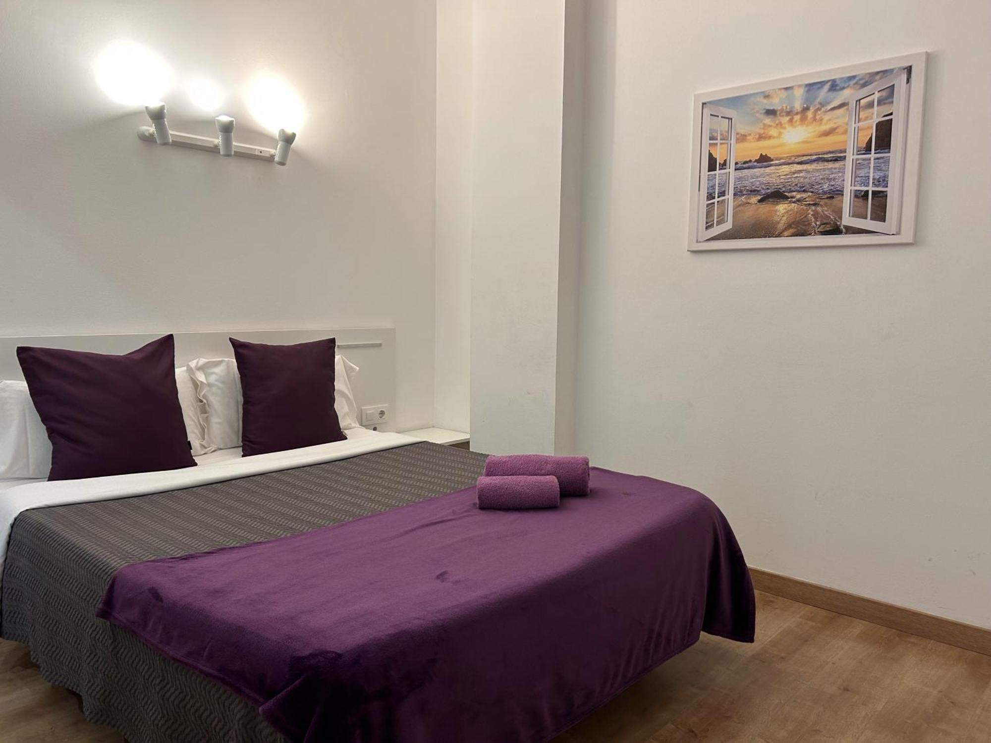 Apartahotel Baldiri Sant Boi de Llobregat Bagian luar foto